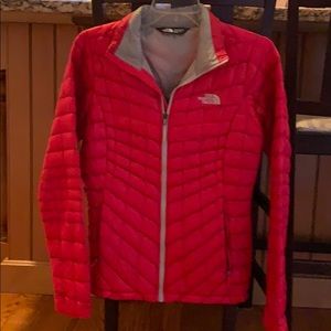 NWOT The North Face Thermoball Jacket